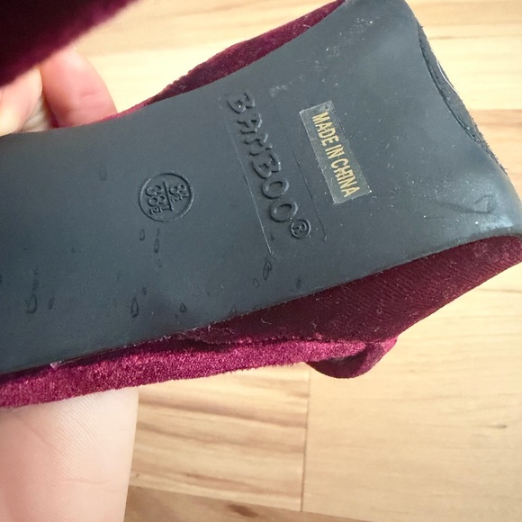 Bamboo Burgundy velvet block heel sandals sz 8.5 shoes #heels - Picture 10 of 10